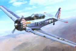 Kittyhawk 32001 North American T-6 Texan