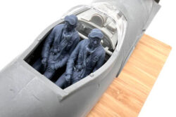 Pilot Replicas 483DP002 Swedish Vampire Pilots with Cloth Helmet (for Pilot Replicas kits)