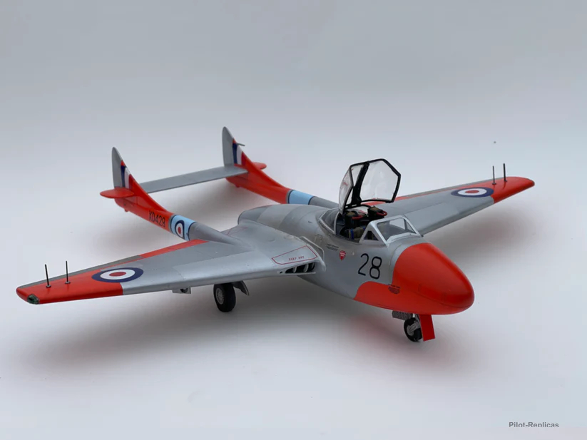 Pilot Replicas 48A007 de Havilland Vampire T11 in RAF Service - Afbeelding 4