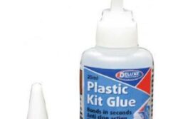 Deluxe Materials  AD-70 Plastic Kit Glue (20ml) 